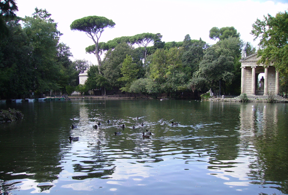 Pond in Villa Borghese park