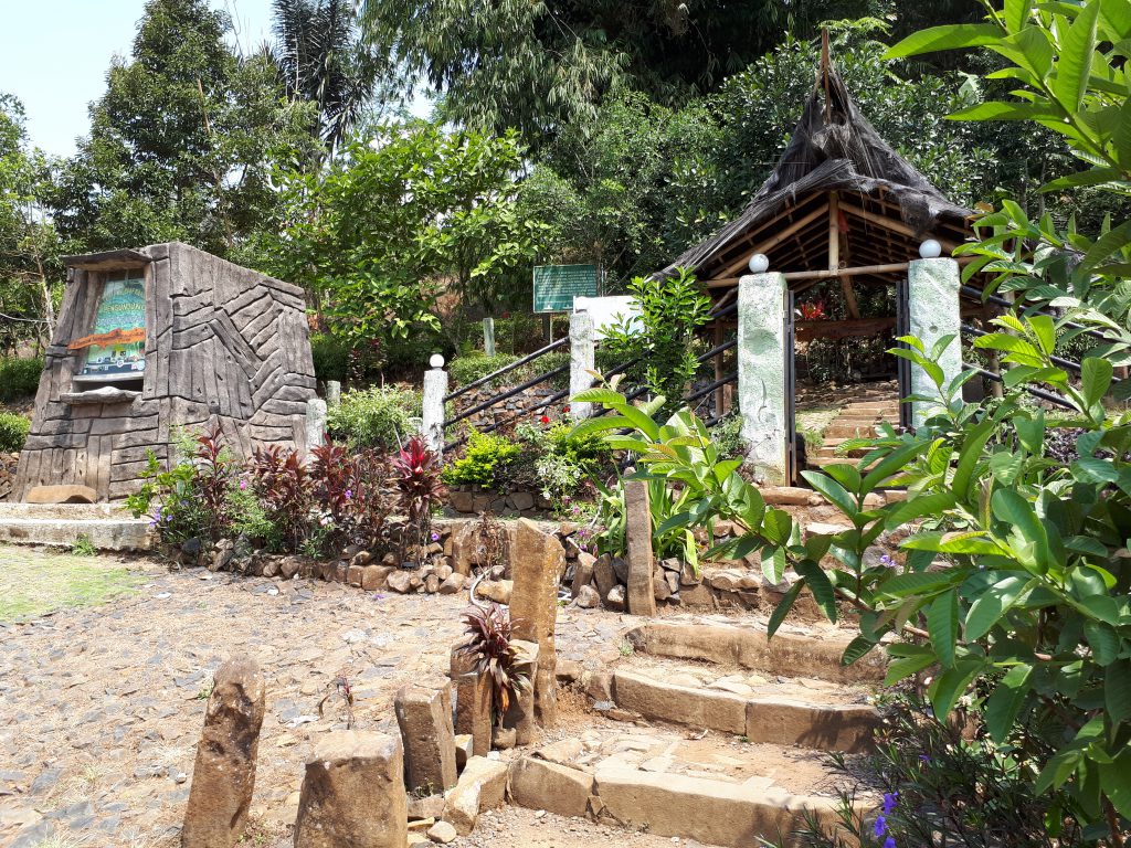 Entrance of the pyramide